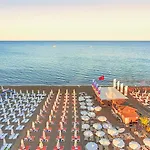 Курортный комплекс Sun Club 4*