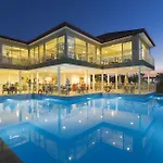 Sun Club Курортный комплекс 4*