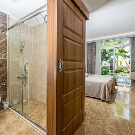 Курортный комплекс Sun Club 4*