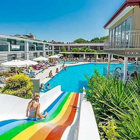 Θέρετρο Sun Club 4*