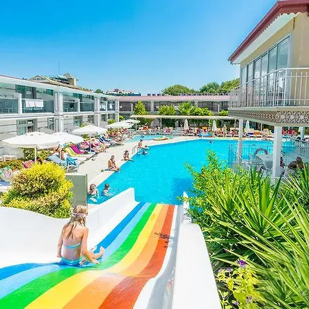 Sun Club Курортный комплекс 4*